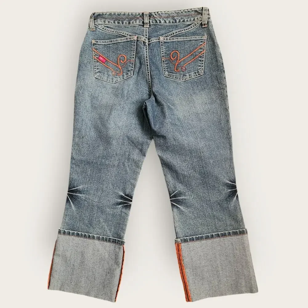 Fubu capri denim Juniors/ladies Sz 7/8 cuffed medium wash mid-rise - Picture 2 of 12